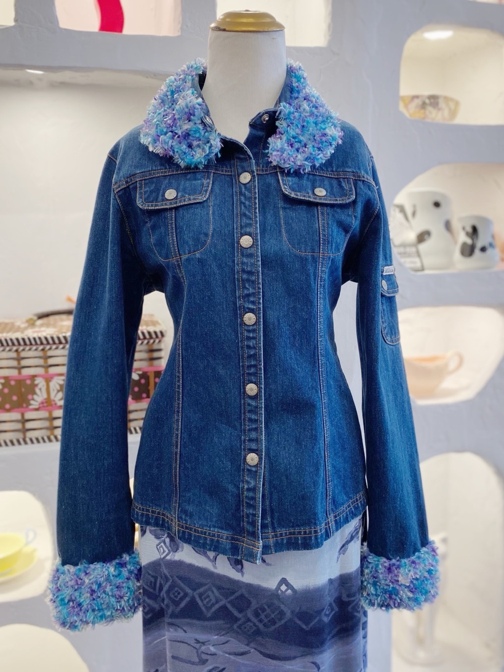 Vintage Dark Wash Fitted Jean Jacket w/ Yellow Stitching & Fuzzy Collar & Cuffs